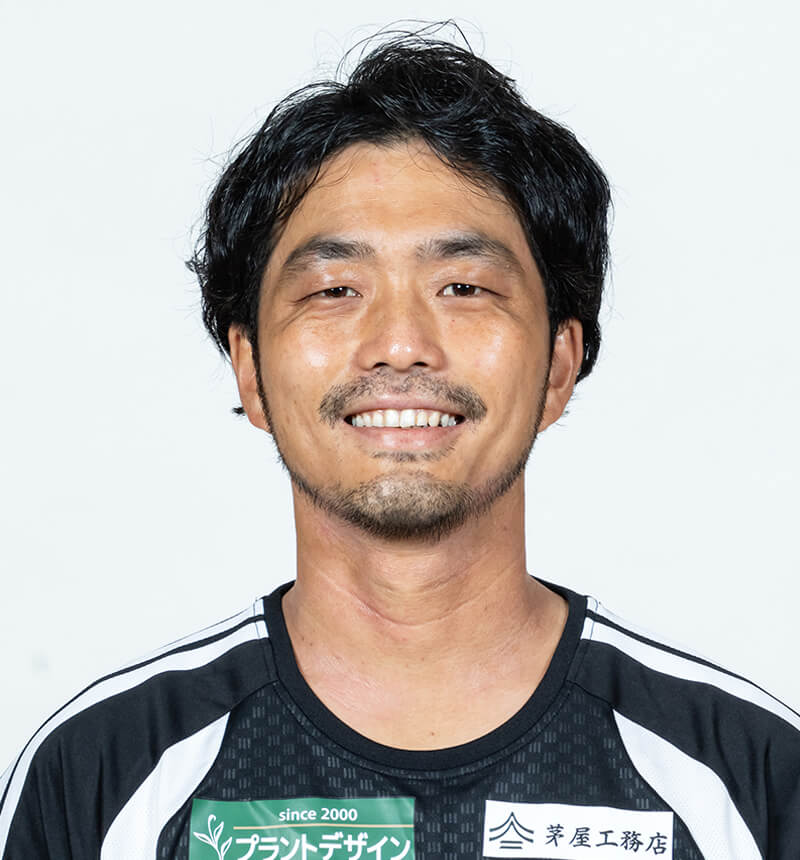 トレーナー 生駒 泰右の写真を紹介