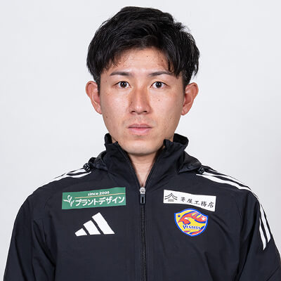 トレーナー 金谷 良太の写真を紹介